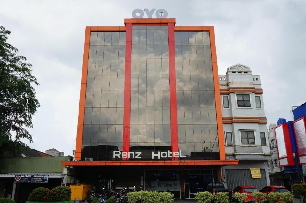 Ren'Z Hotel Bangka Island  Екстер'єр фото