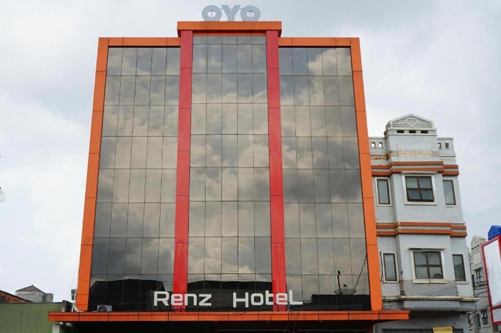 Ren'Z Hotel Bangka Island  Екстер'єр фото